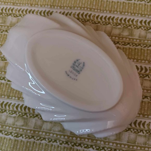 Lenox Blue Stamp Leaf Trinket Bowl with Gold Trim - Picture 5 of 5